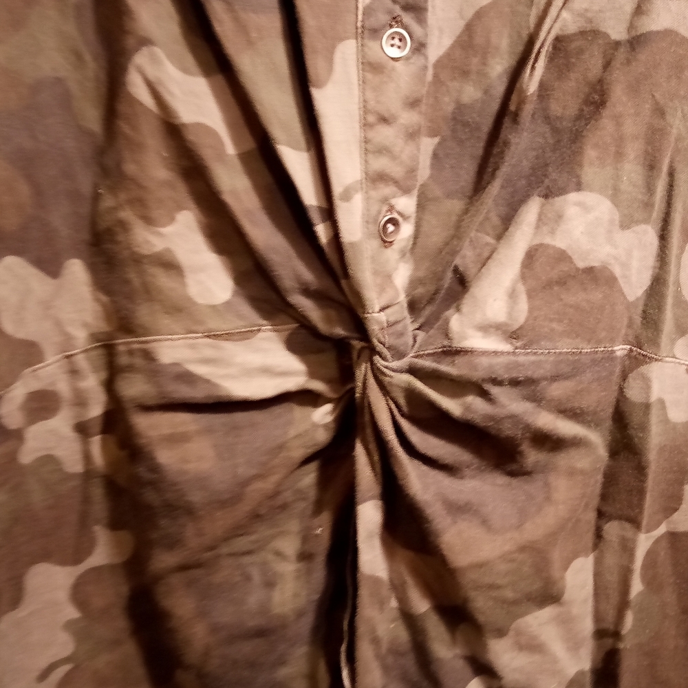 Dress - Picture 2 of 5